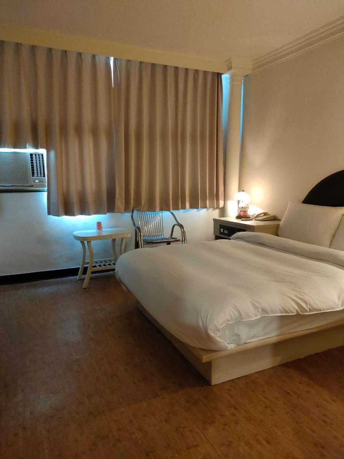 Dc Hotel Taichung Exterior foto